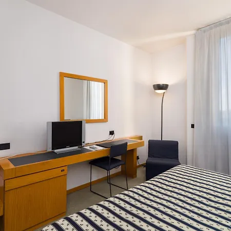 Grand Tiziano E Dei Congressi Lecce