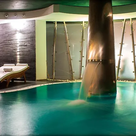 Otel Grand Tiziano E Dei Congressi 4*