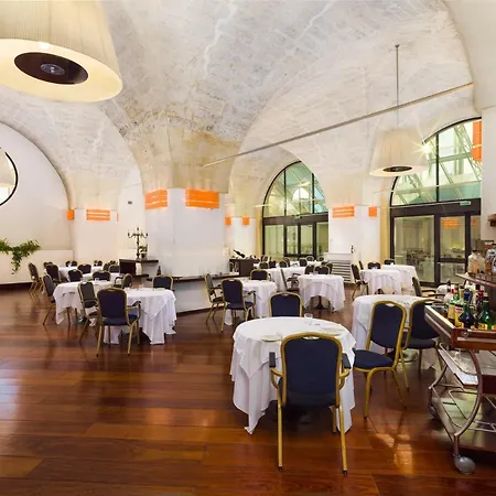 Grand Tiziano E Dei Congressi