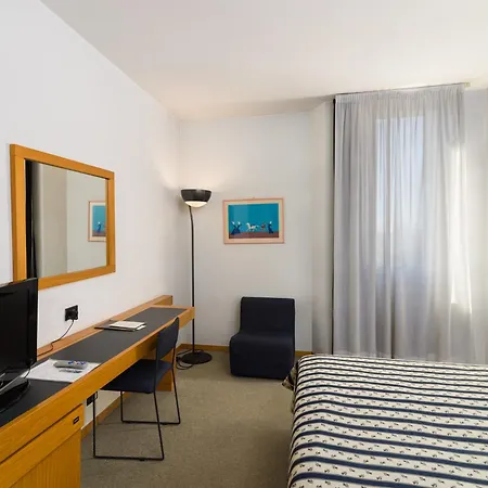 Grand Tiziano E Dei Congressi فندق