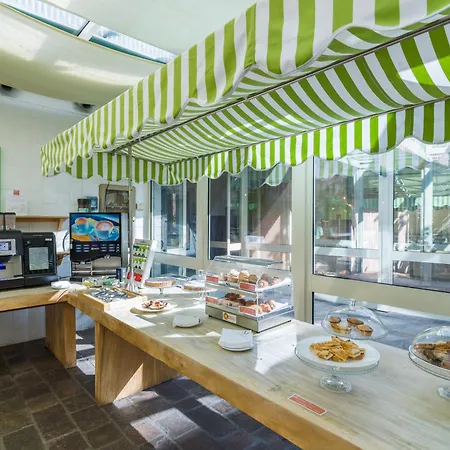 Grand Tiziano E Dei Congressi