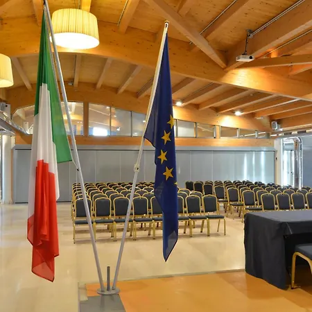 Grand Tiziano E Dei Congressi