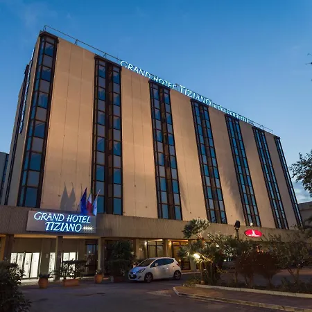 Hotel Grand Tiziano E Dei Congressi 4*