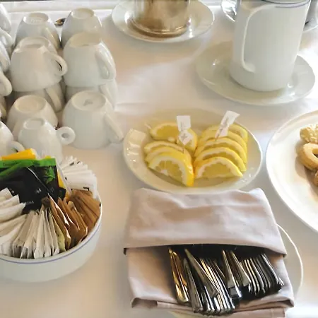 Grand Tiziano E Dei Congressi ليتشي