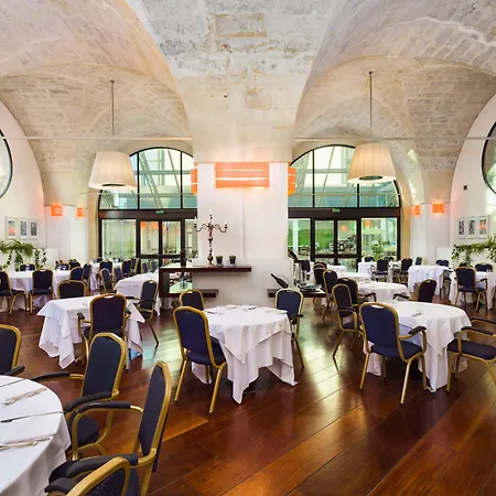 Grand Tiziano E Dei Congressi 4* ليتشي