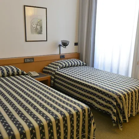 Grand Tiziano E Dei Congressi فندق ليتشي