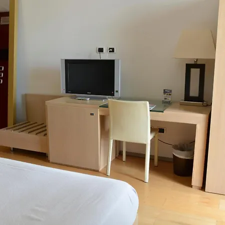 فندق Grand Tiziano E Dei Congressi 4*